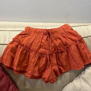 Beautiful Skirt/shorts